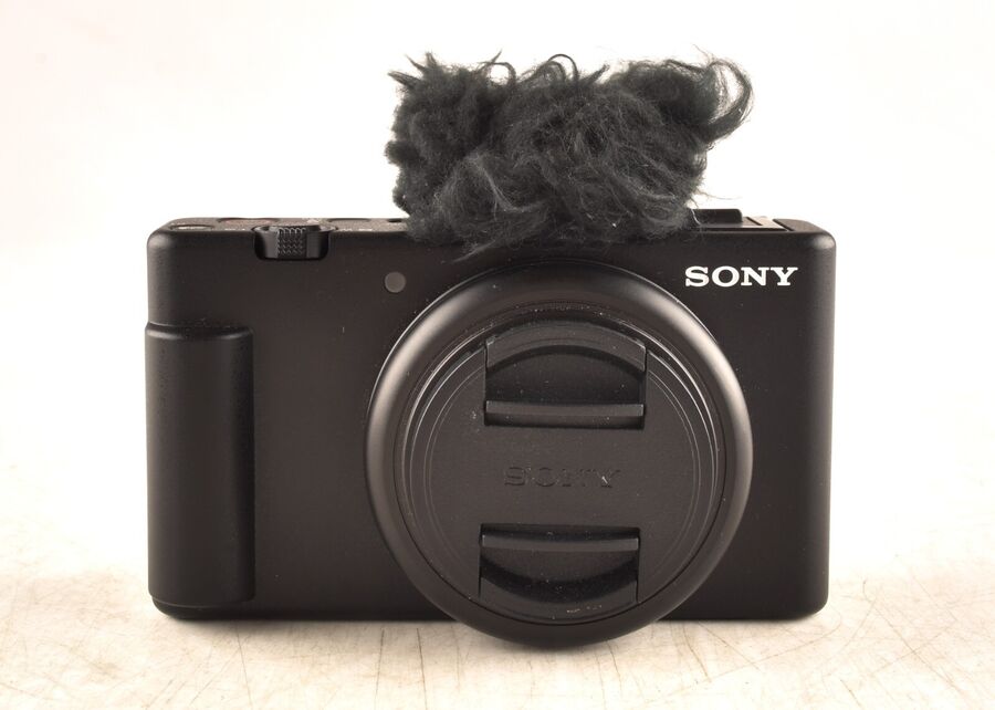 Sony ZV-1F 20.1MP 4K f/2 Vlogging Digital Camera - Black